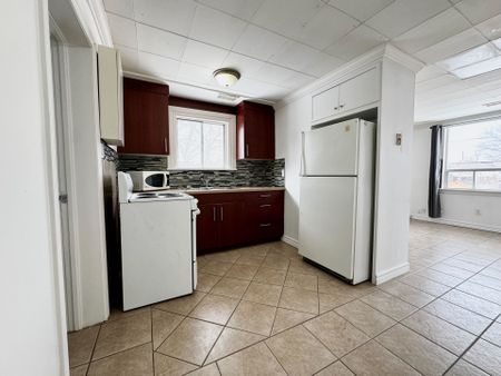 For Lease - 41 Essa Road Unit# 2, New Tecumseth, Ontario - Photo 2