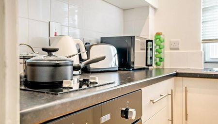 Hill Street, Mayfair, London - Photo 5