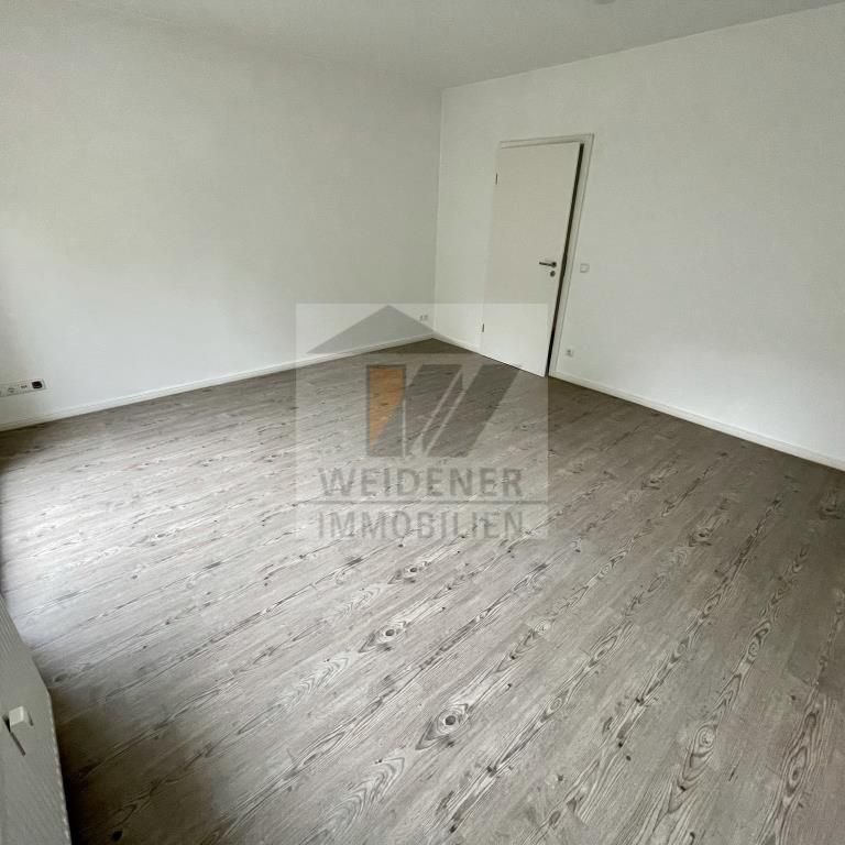 Mit Einbauküche! Moderne 3 Raum-EG-Whg. mit Balkon, Wanne in Pforten! - Photo 1