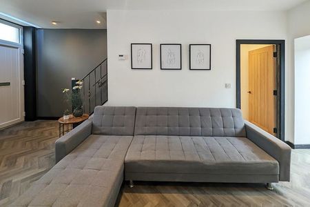 2 bedroom terraced house to rent - Photo 3