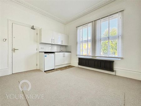 1 bedroom in a house share to rent - Photo 2