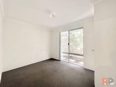 3 Bedroom Dual Key Property in a Great Location - Photo 1