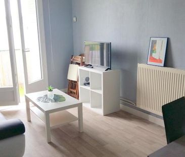 Location Appartement 2 pièces 50m² CHAMBRAY LES TOURS 37170 - Photo 2