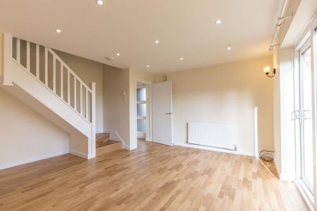 2 bedroom ground floor flat to rent - Photo 4