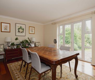 Ruden Way, Epsom - Photo 5