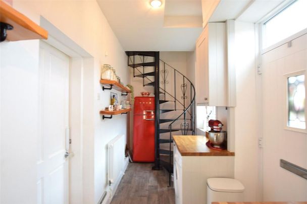 2 bedroom terraced house to rent - Photo 1