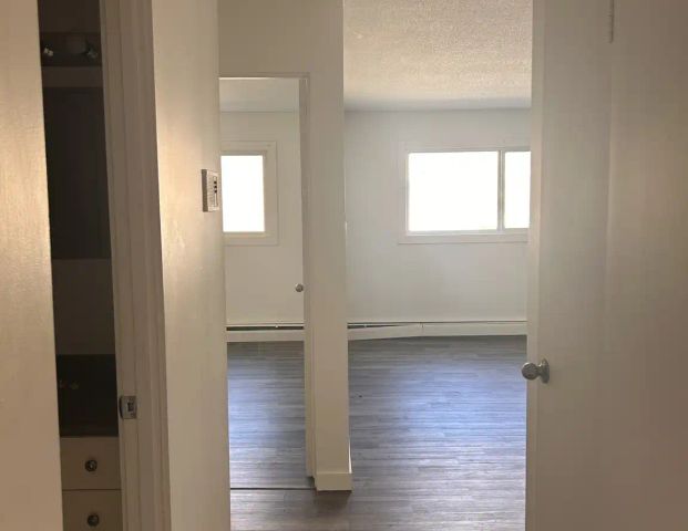727 5th Avenue North — 2 Bedroom - Photo 1