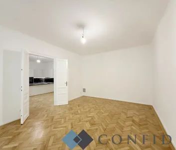 Erstbezug nach Sanierung - Komplett hofseitig ausgerichtete Altbauwohnung mit Loggia in der Kaiserstraße- UNBEFRISTET - Foto 1