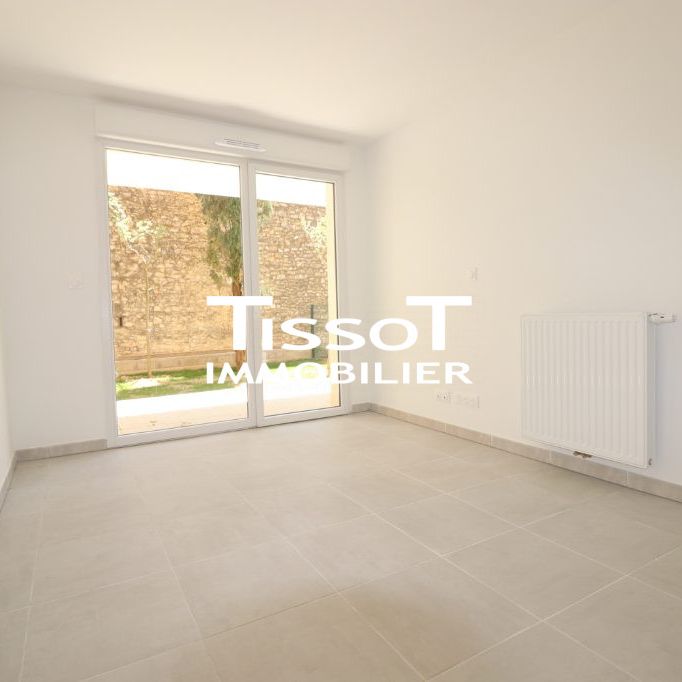Location Appartement 2 pièces 42m² NIMES 30900 - Photo 1