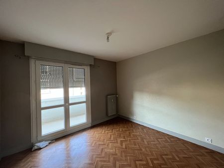 A LOUER appartement type 2 proche centre-ville Chateauroux - Photo 4