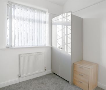 Manchester Road, Swinton - Photo 3