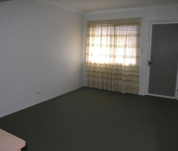 2/69 Douglas Street, 4120, Greenslopes Qld - Photo 6