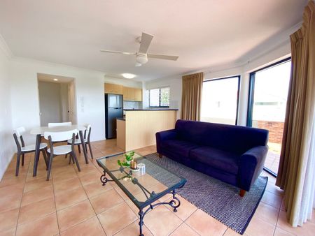 Serene Riverfront Retreat - Photo 2