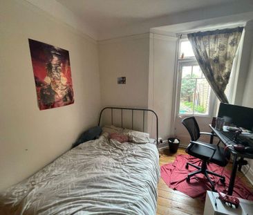 5 bedroom terraced house to rent - Photo 4