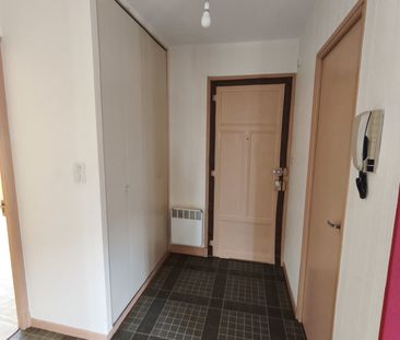 Location Appartement 2 pièces 45m² ESPALION 12500 - Photo 5