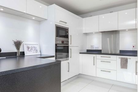 2 bedroom flat to rent - Photo 3