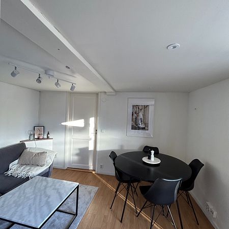 Cosy Two-Room Apartment in Green Huddinge - Ideal Living Solution! - Photo 3