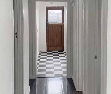 Hastings - 2brm - Photo 3