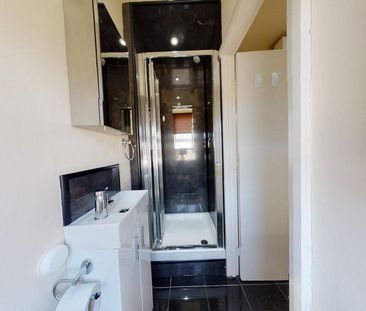 Studio to rent - Photo 6