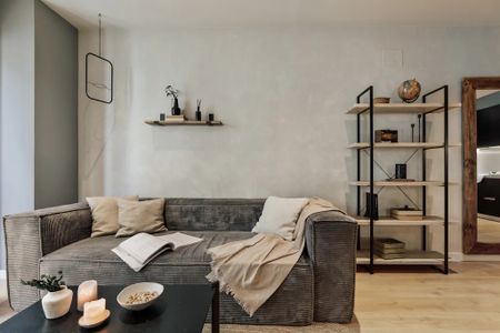 Carrer de Sicília, Barcelona, Catalonia 08013 - Photo 2