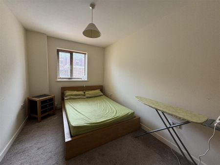 2 bedroom apartment to rent - Photo 4