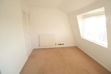3 bedroom terraced house to rent - Photo 5