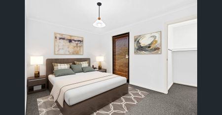 Two Bedroom Townhouse - Walk to CBD & Beaches - Photo 2