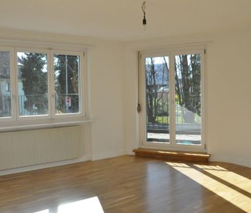 komfortable 4½ Zimmer-Wohnung im Zentrum der Stadt... - Foto 1