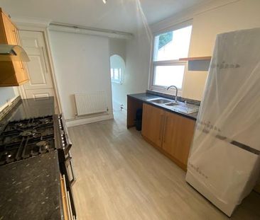4 bedroom property to rent - Photo 6