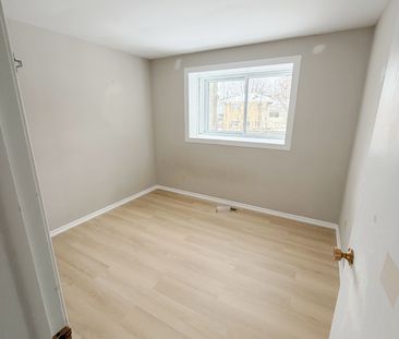 For Lease - 711 Algoma Avenue, London North, Ontario - Photo 1