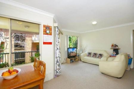 12/70 Albert Street, Hornsby. - Photo 4