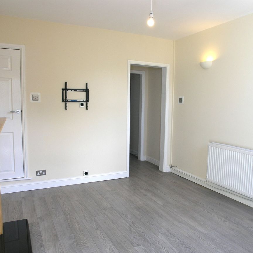 New Street, Kingswinford - Photo 1
