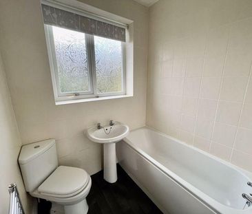 2 bedroom semi-detached bungalow to rent - Photo 5