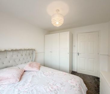 2 bedroom ground floor flat to rent - Photo 5
