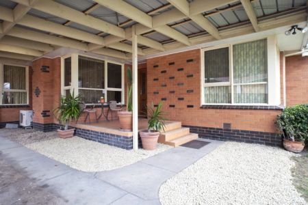 11 Walsh Avenue, Moorabbin. - Photo 4