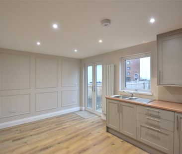 3 bedroom terraced house to rent - Photo 6