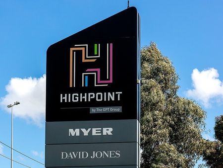 Light, Comfort and Lifestyle in a Brilliant Maribyrnong Location - Photo 2