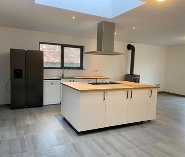 Ruime gerenoveerde en instapklare woning met 4 slpks en grote tuin ! - Foto 4