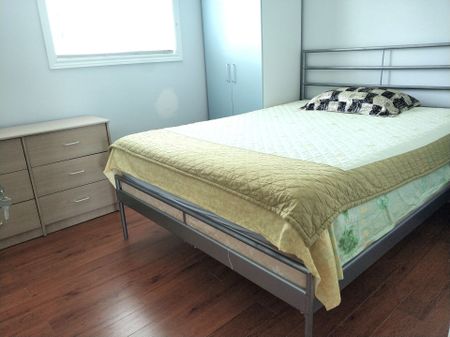 For Lease - 257 Cherokee Boulevard, Toronto, Ontario - Photo 3