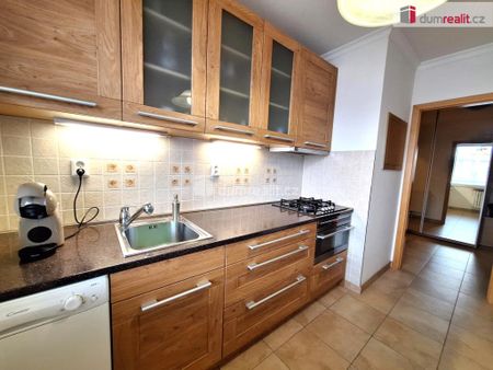 Pronájem bytu 2+1 47 m2 - Fotografie 4