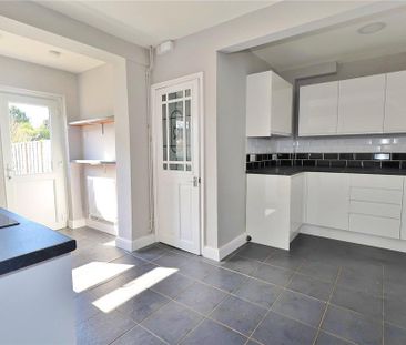 3 bedroom terraced house to rent - Photo 6