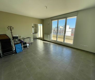 - RESIDENCE SENIOR CENTRE VILLE - APPARTEMENT T2 AVEC TERRASSE - Photo 5