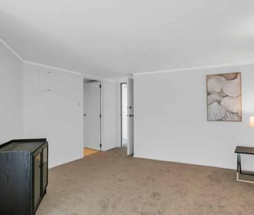 Te Atatu South is where you need to be! - Photo 4