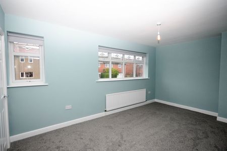 2 bed semi-detached house to rent in Gosforth Terrace, Pelaw, NE10 - Photo 3