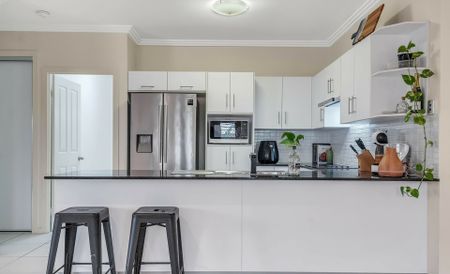 9 Littabella Place, Bushland Beach - Photo 5