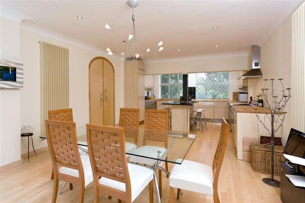 5 bedroom detached house to rent - Photo 1