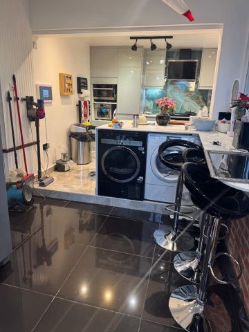 Room in a Shared House, Mayfield Road, CR7 - Photo 3