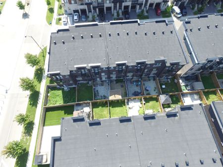 For Lease - 12 Laskin Drive, Vaughan, Ontario - Photo 5