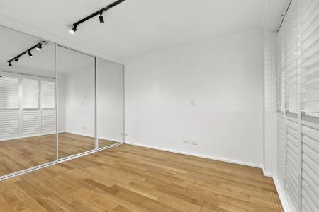 Lock-and-Leave Convenience In The Heart of Avalon Beach - Photo 2