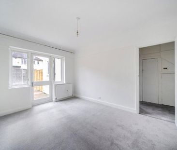 2 bedroom maisonette to rent - Photo 4